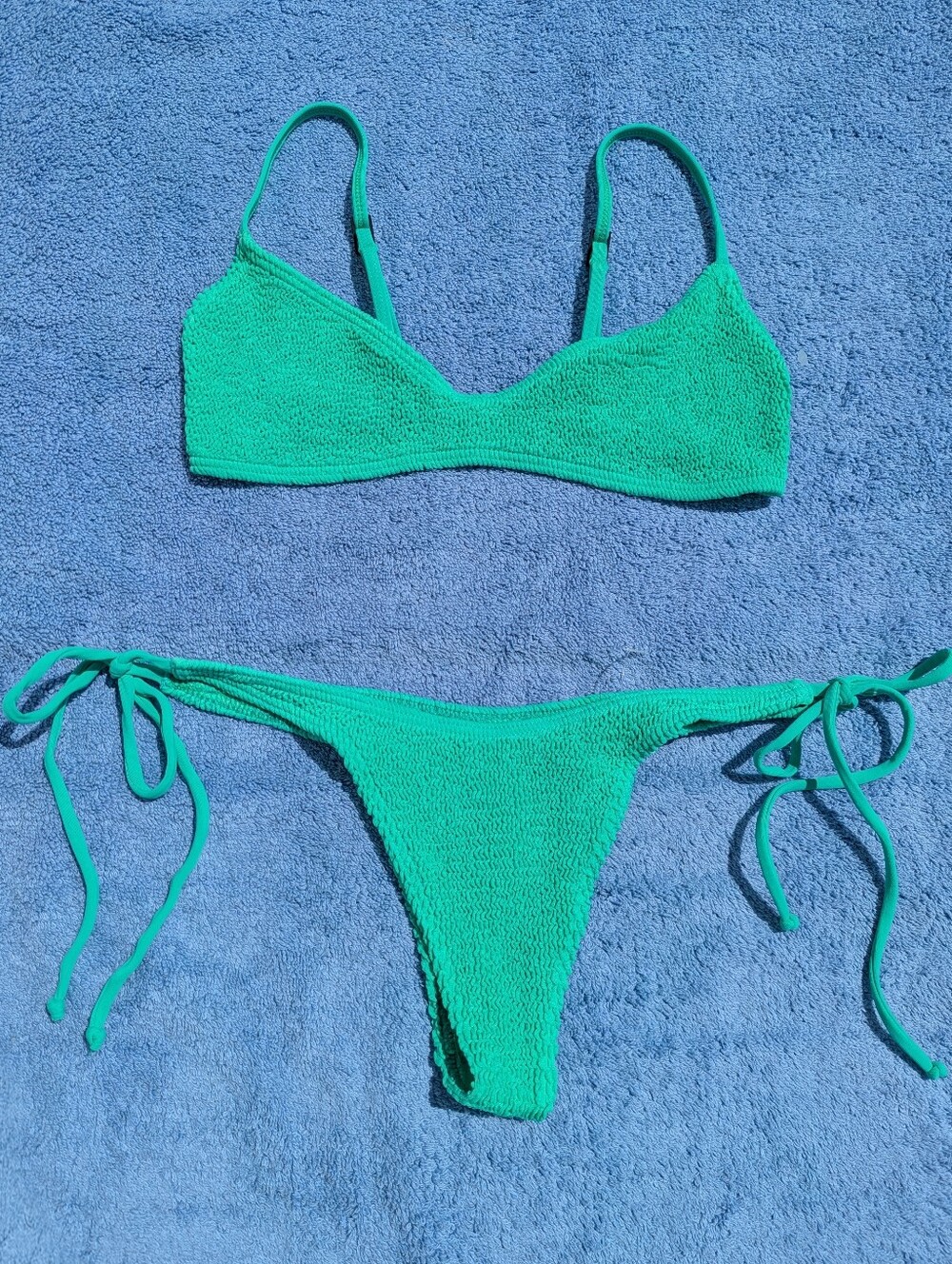 Bond-Eye Lissio Top and Serenity Bottom Bikini in Green - 0/S